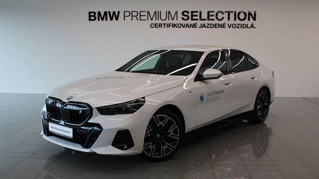 BMW i5 2025