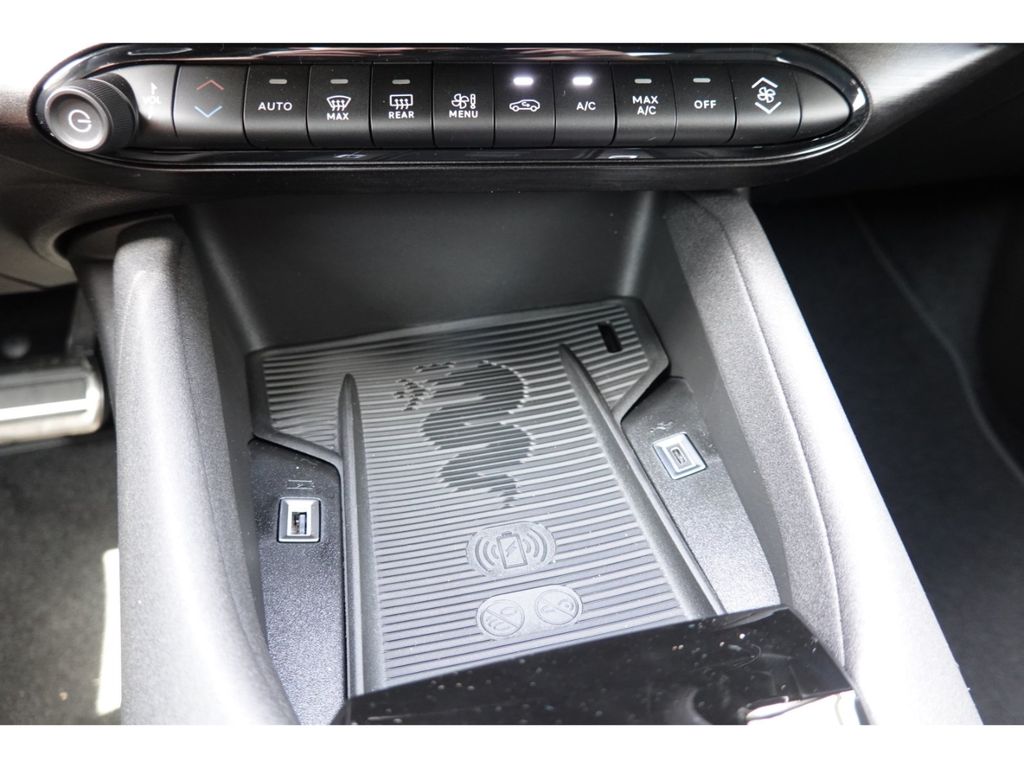 Alfa Romeo Junior 2025