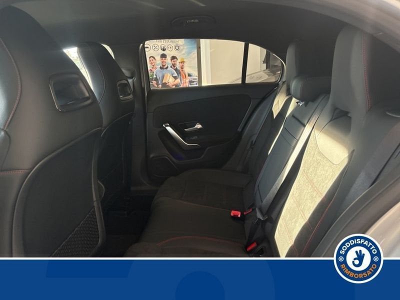 Mercedes-Benz A 180 2025