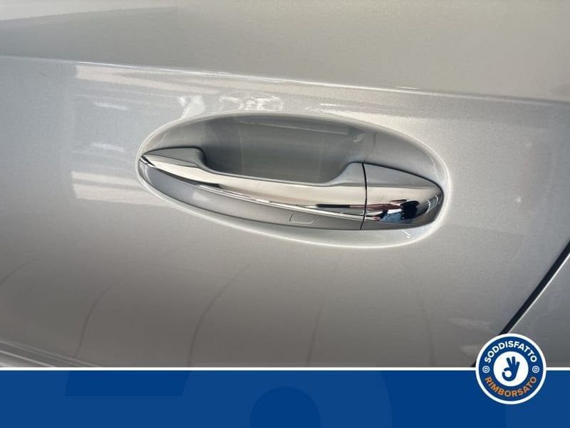 Mercedes-Benz A 180 2025