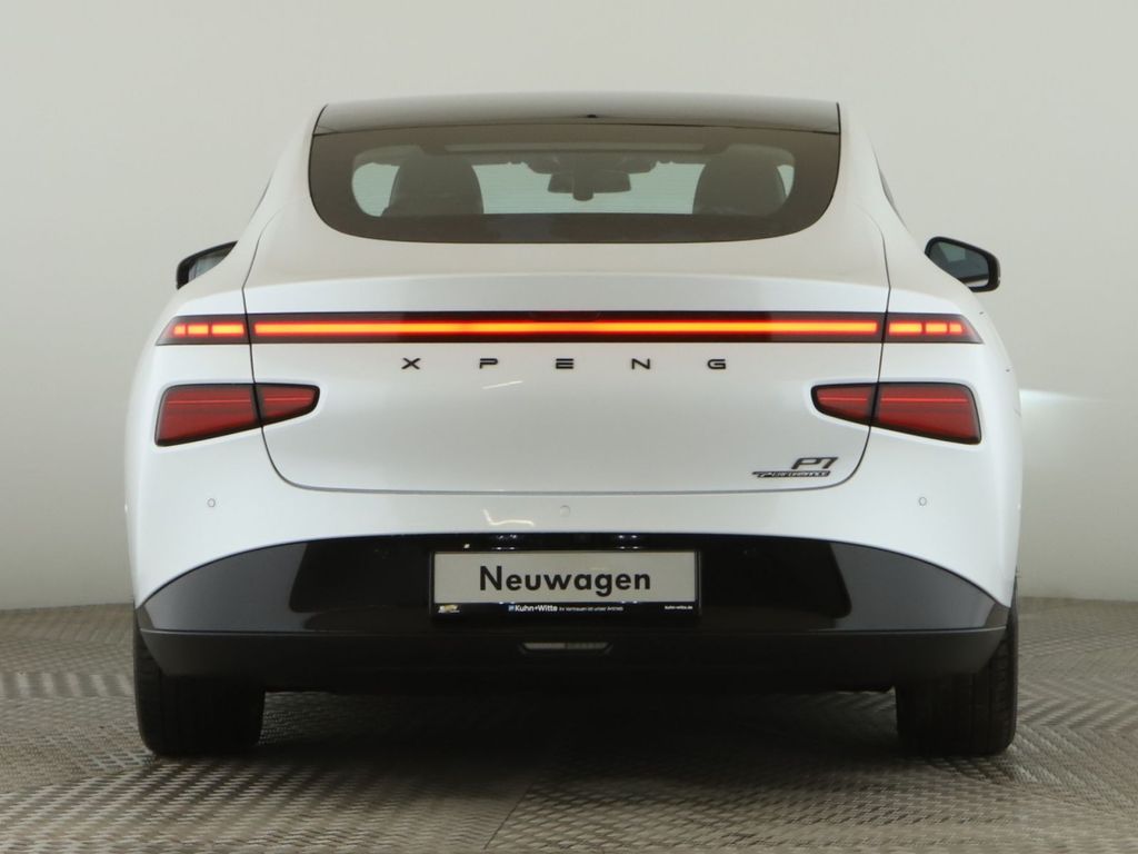 XPENG P7 2025