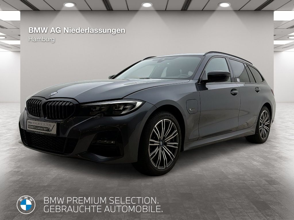 BMW 330 2022