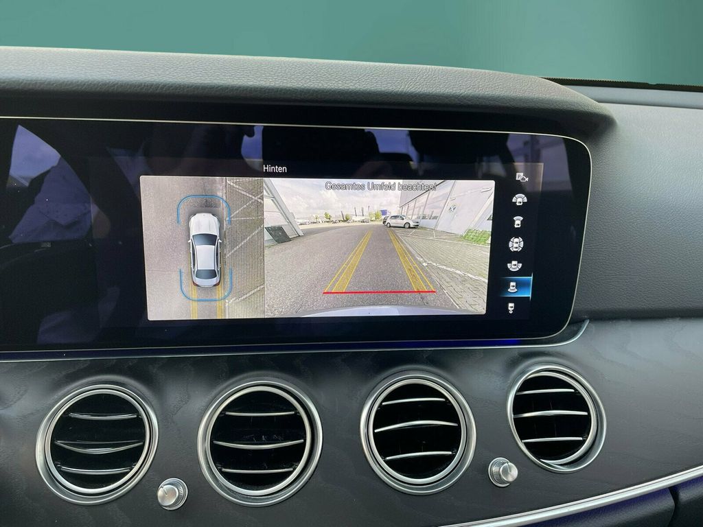 Mercedes-Benz E 300 2022