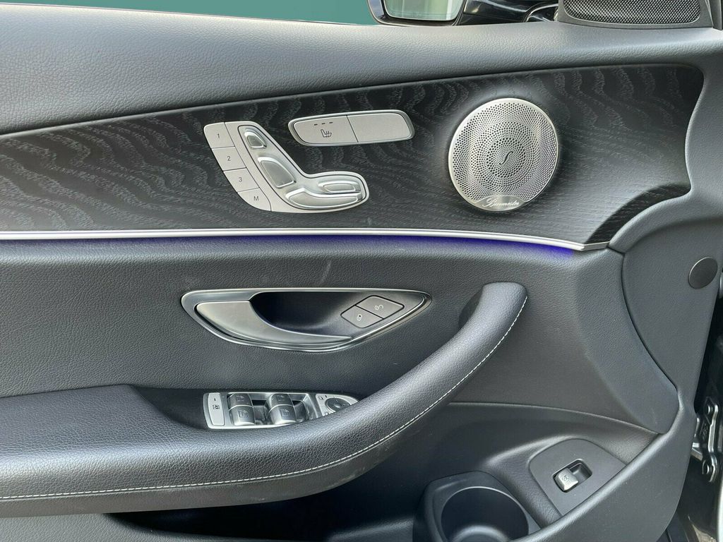 Mercedes-Benz E 300 2022