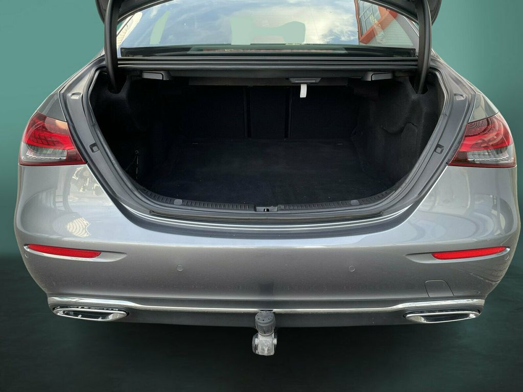 Mercedes-Benz E 300 2022