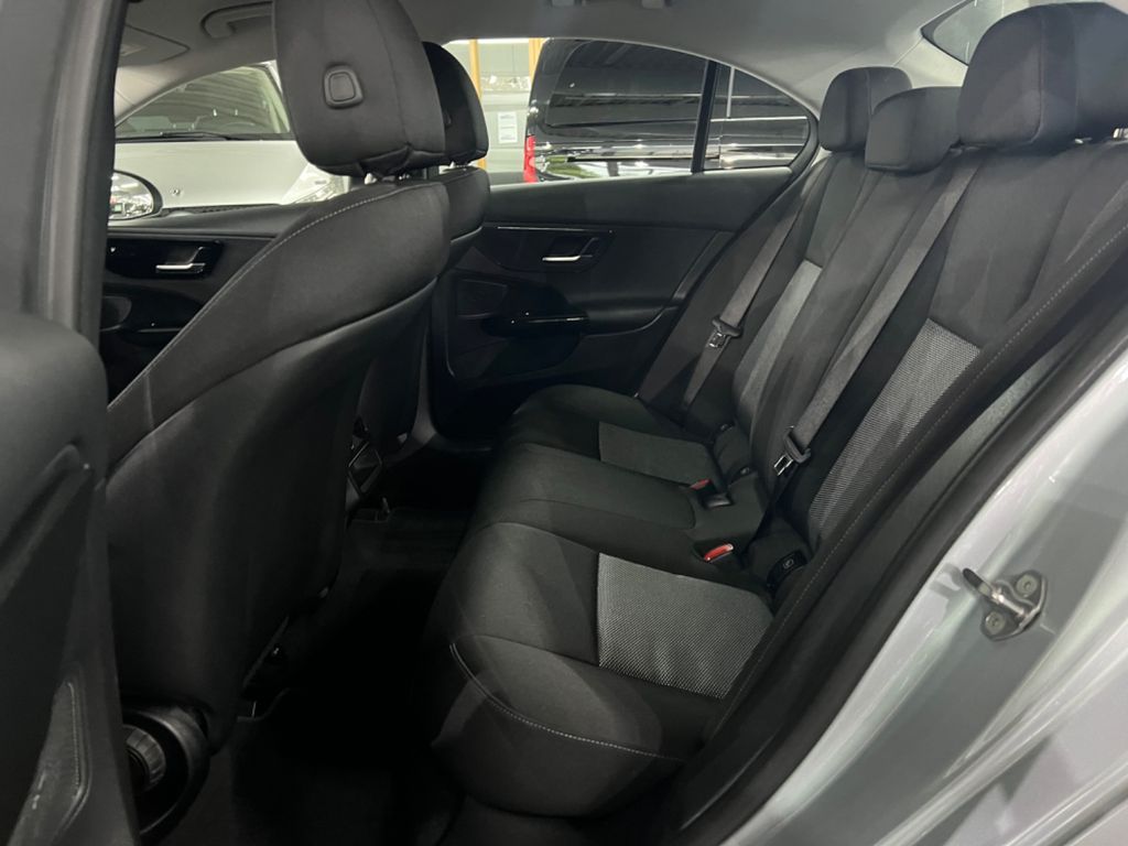 Mercedes-Benz C 200 2023