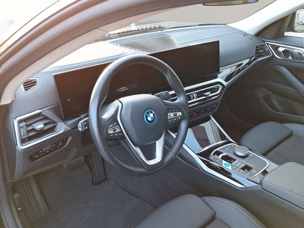 BMW i4 2023