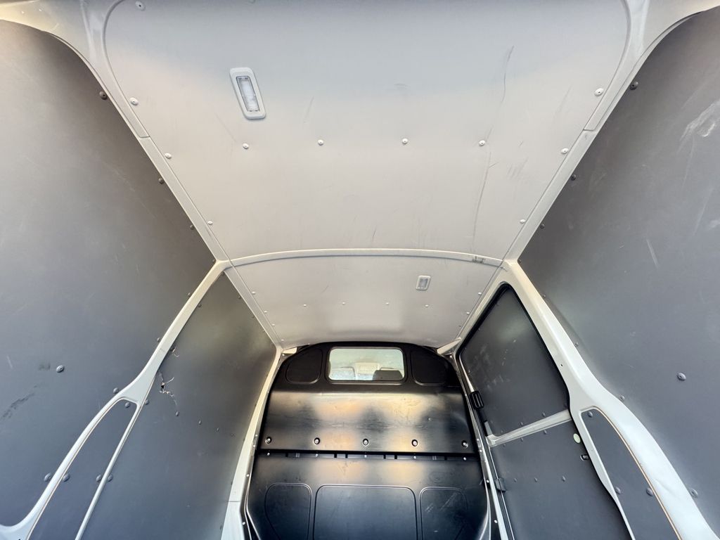 Volkswagen T6 Transporter 2024