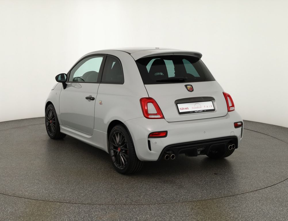 Abarth 695 2022