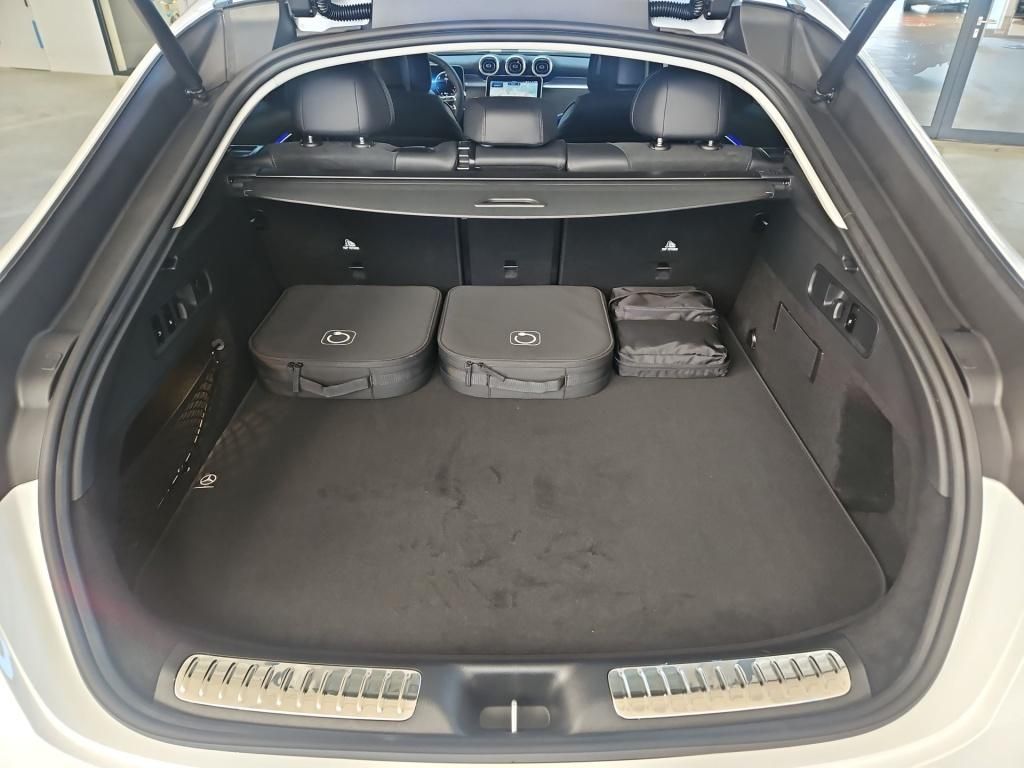 Mercedes-Benz GLC 300 2025