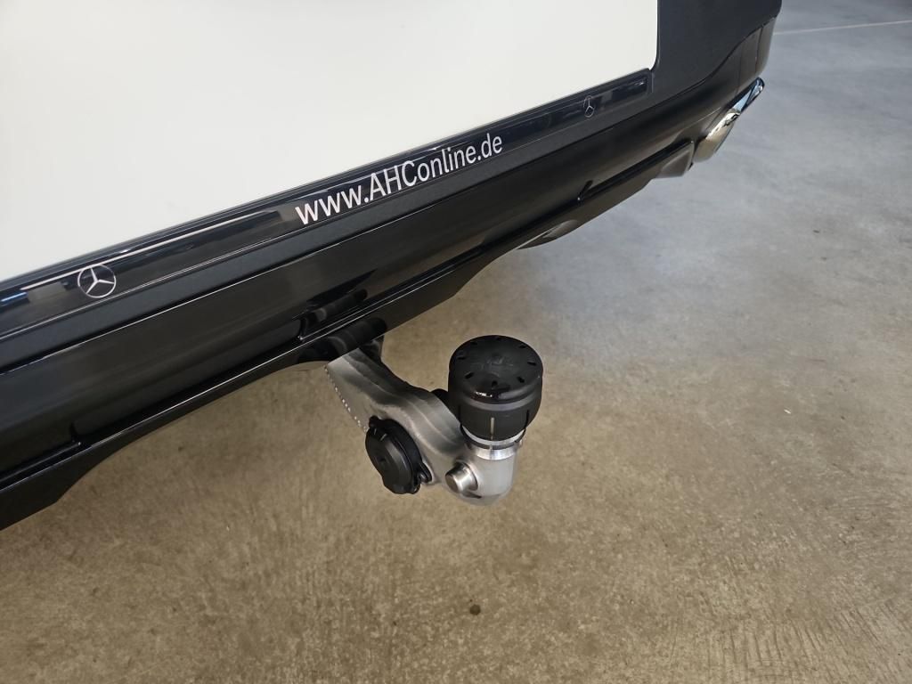 Mercedes-Benz GLC 300 2025