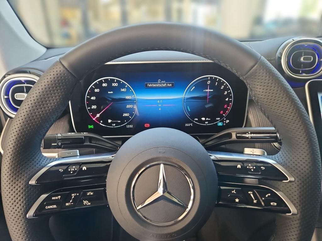 Mercedes-Benz GLC 300 2025