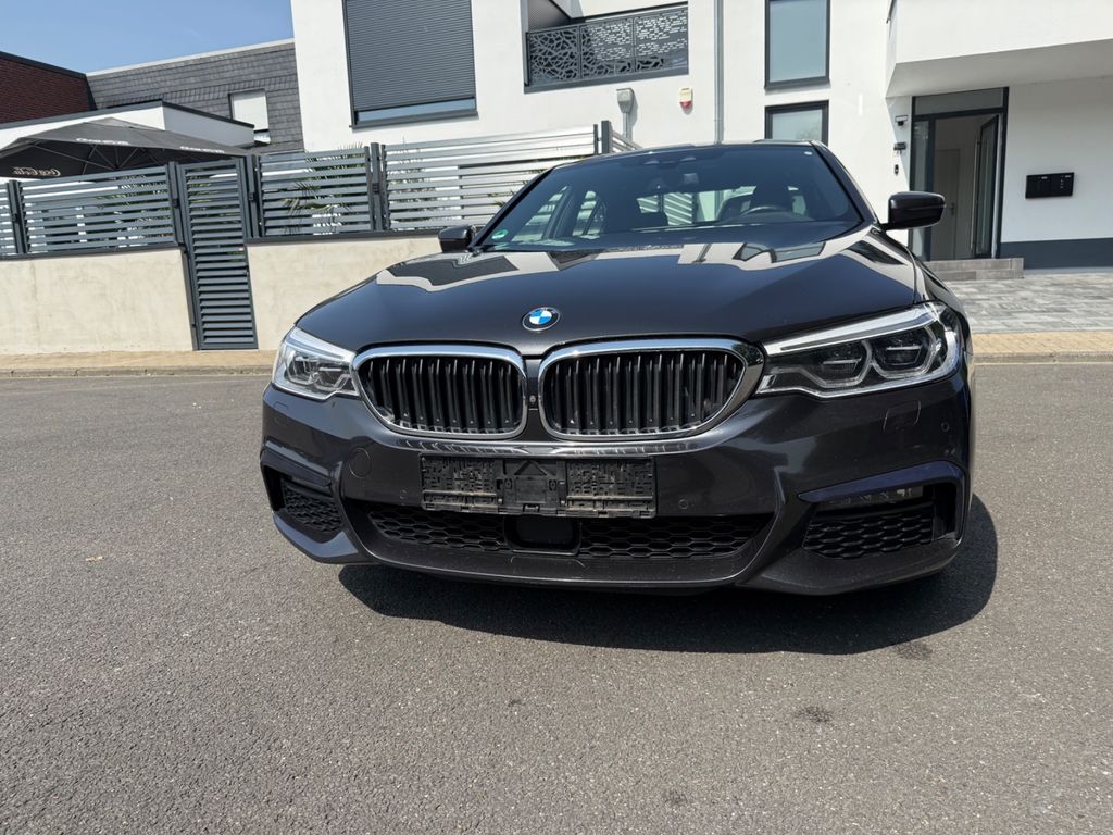 BMW 530 2019