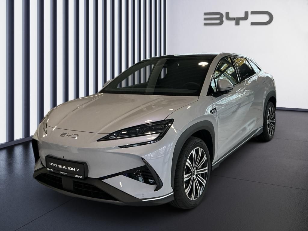 BYD SEALION 7 2025