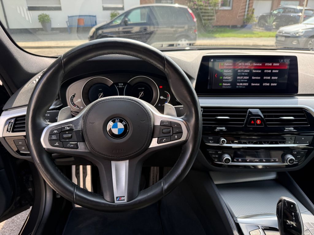 BMW 530 2019