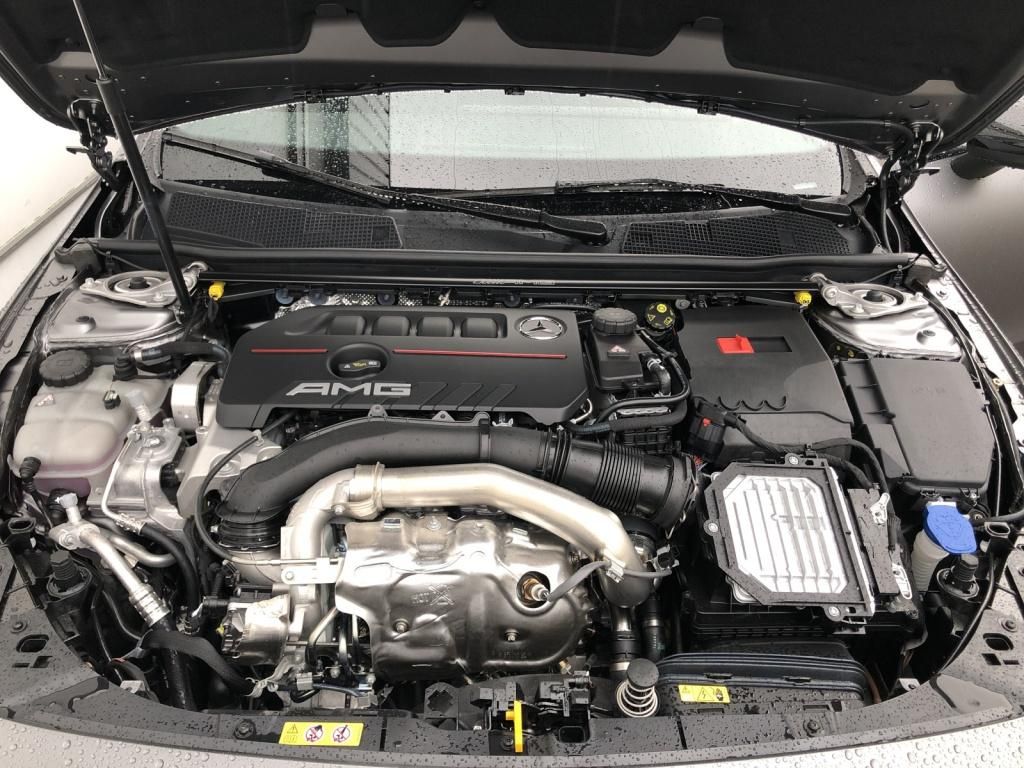 Mercedes-Benz CLA 35 AMG 2024