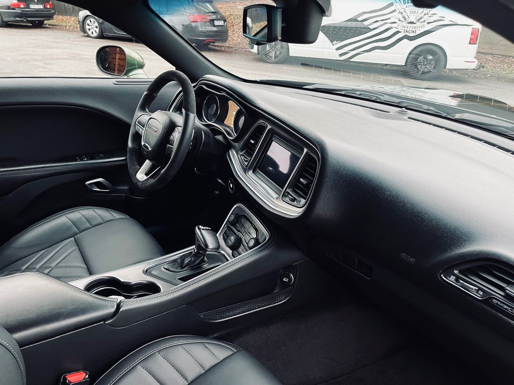 Dodge Challenger 2019