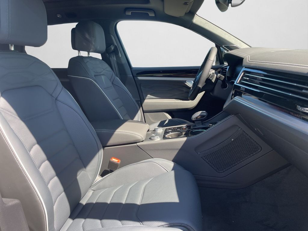 Volkswagen Touareg 2025