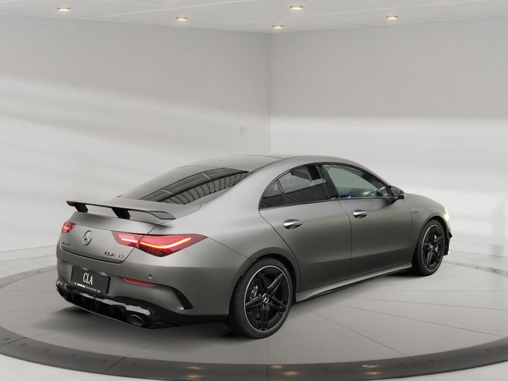 Mercedes-Benz CLA 35 AMG 2024