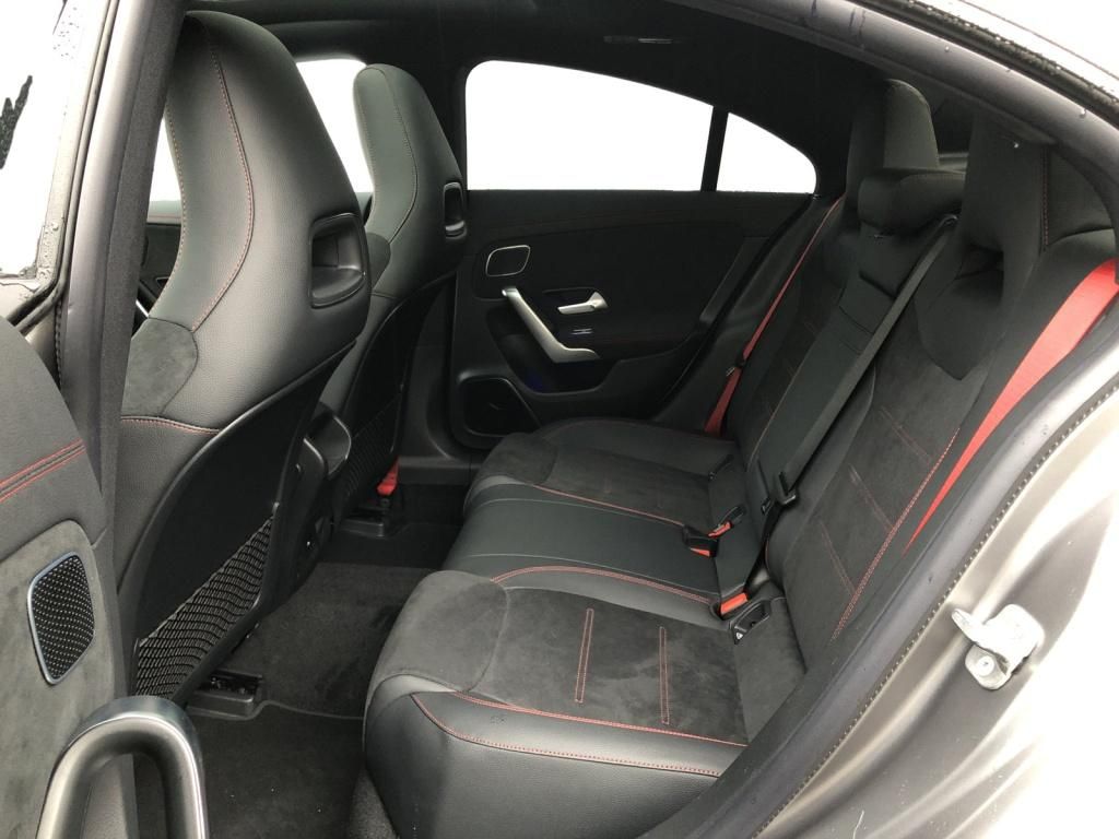 Mercedes-Benz CLA 35 AMG 2024