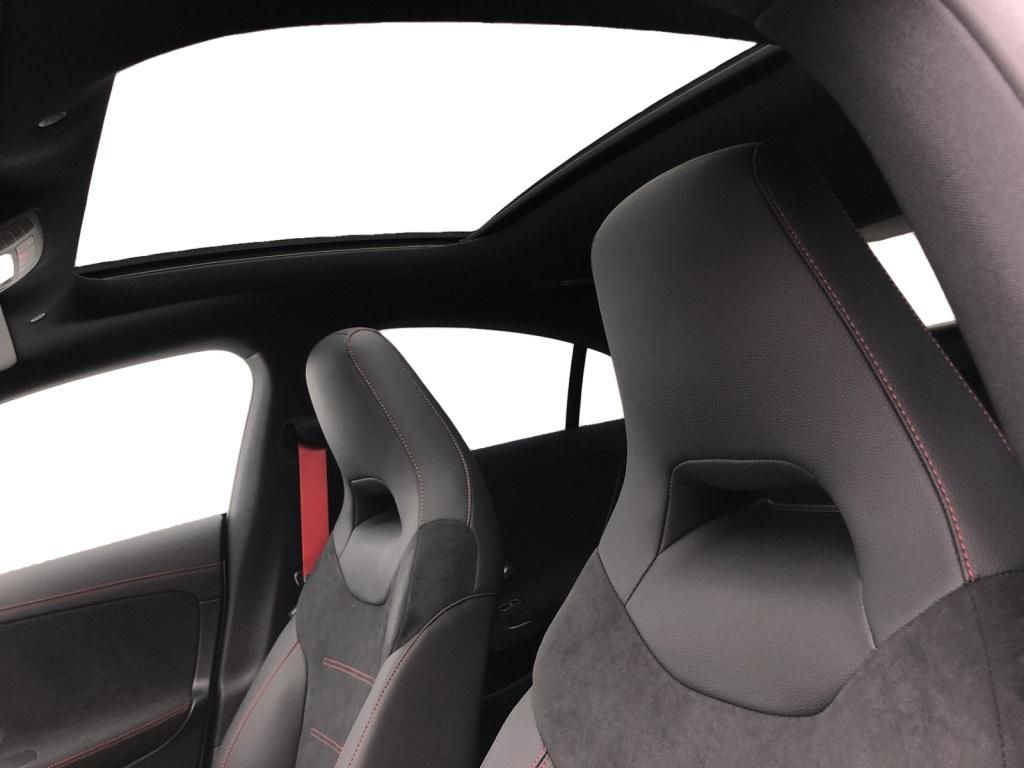 Mercedes-Benz CLA 35 AMG 2024