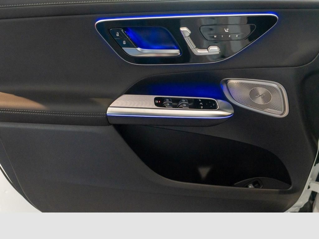 Mercedes-Benz GLC 300 2025