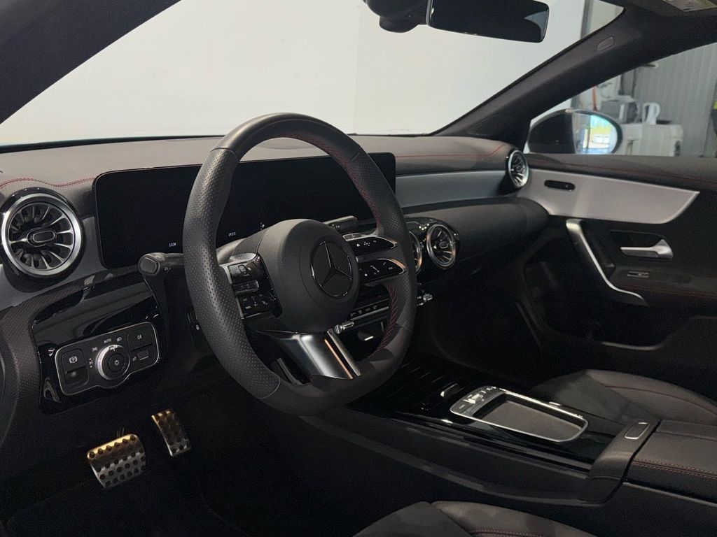 Mercedes-Benz CLA 250 2025