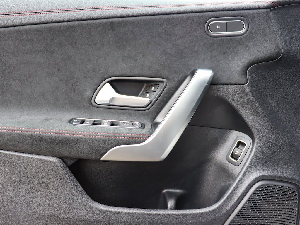 Mercedes-Benz CLA 200 Shooting Brake 2024