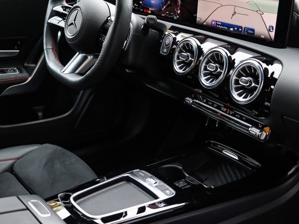 Mercedes-Benz CLA 200 Shooting Brake 2024