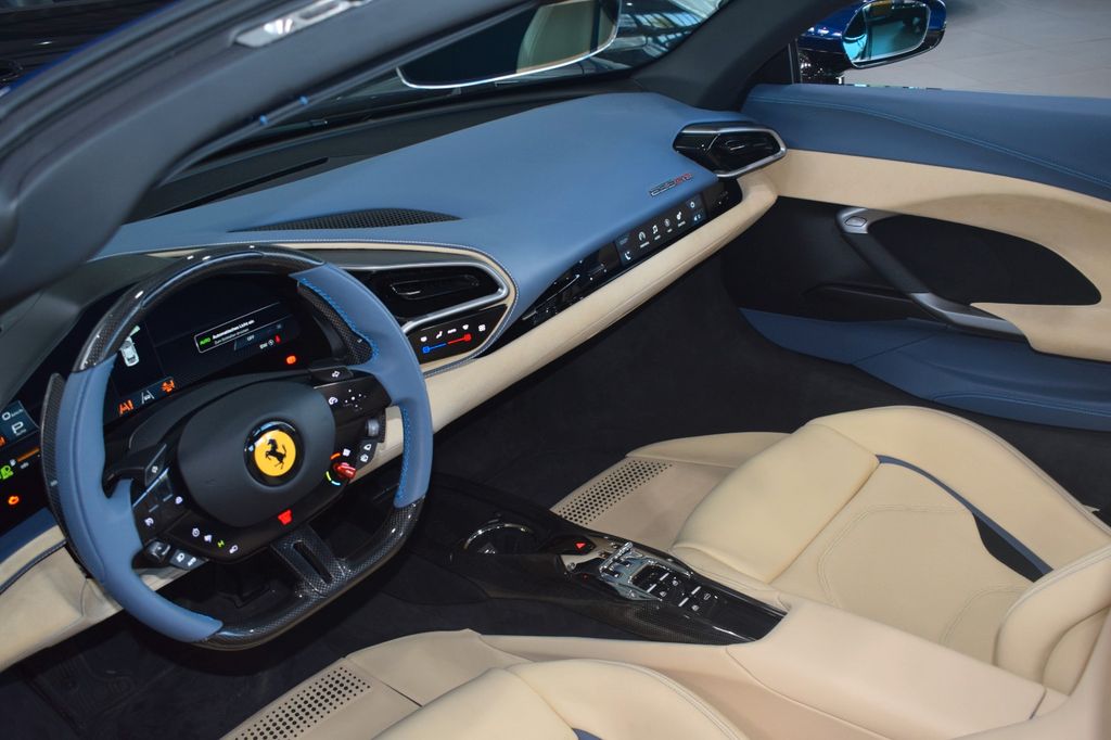 Ferrari 296 GTS 2025