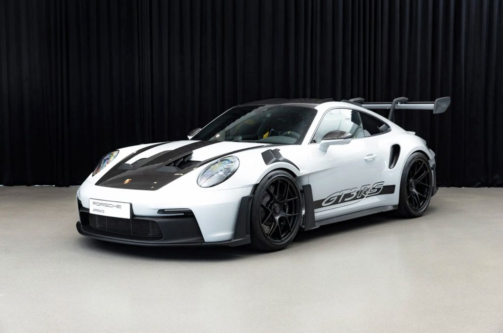 Porsche 911 2025