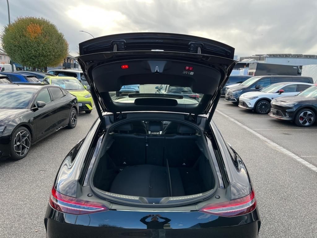 Mercedes-Benz AMG GT 2024