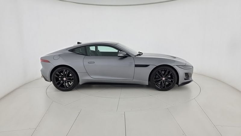 Jaguar F-Type 2022