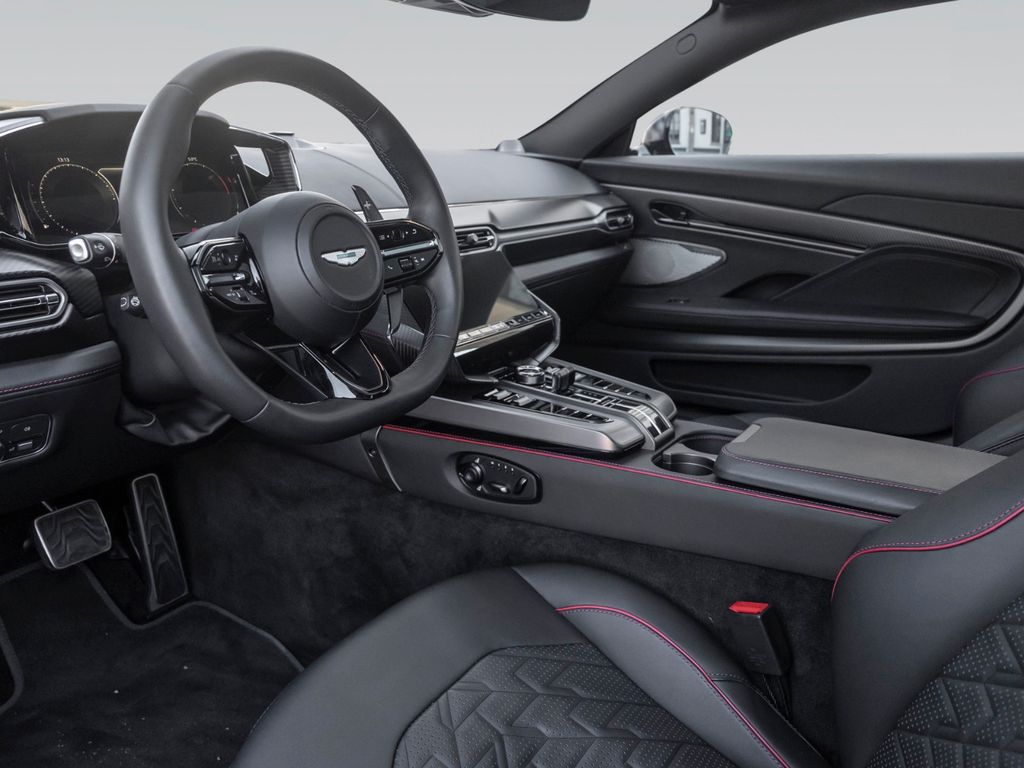 Aston Martin Vanquish 2025