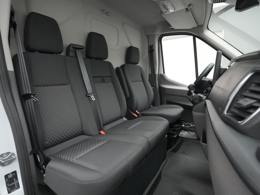 Ford Transit 2025