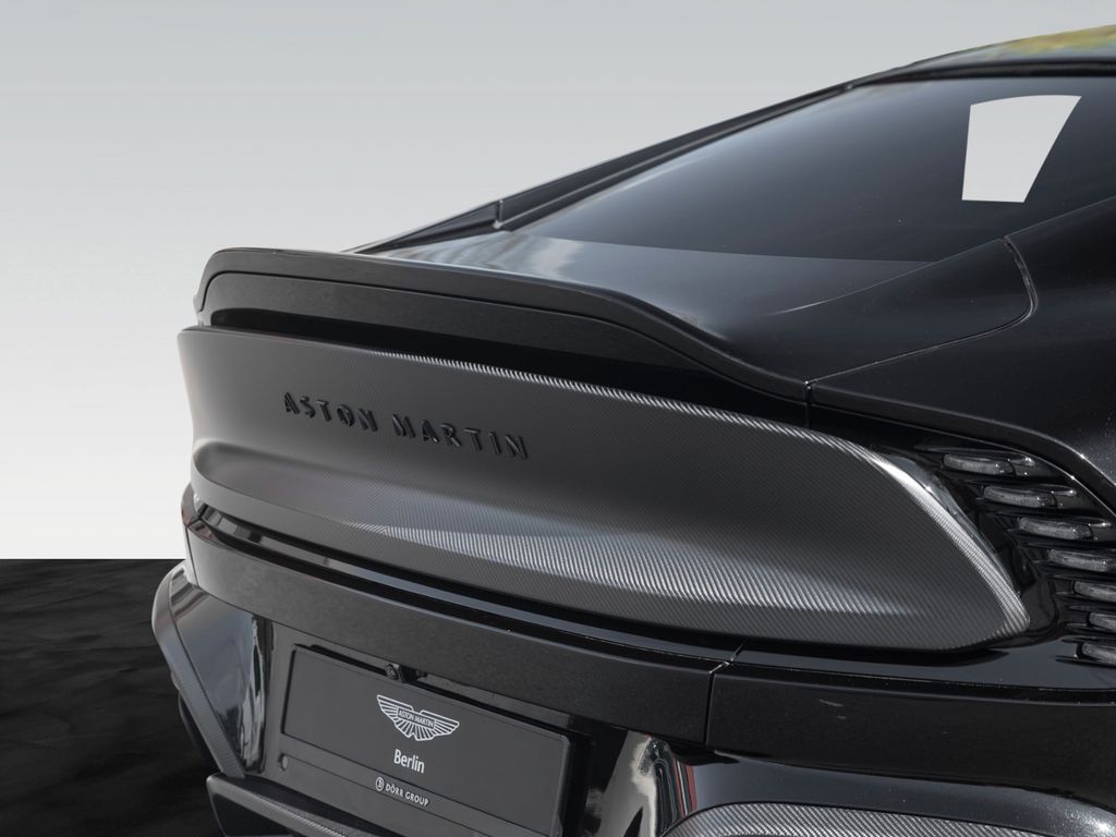 Aston Martin Vanquish 2025