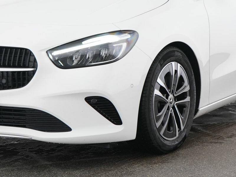 Mercedes-Benz B 200 2024