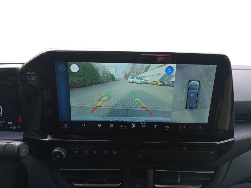 Ford Tourneo Custom 2025