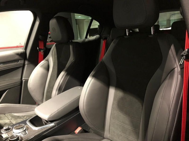 Alfa Romeo Stelvio 2021