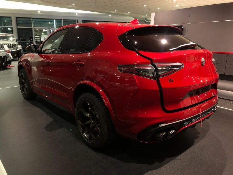 Alfa Romeo Stelvio 2021