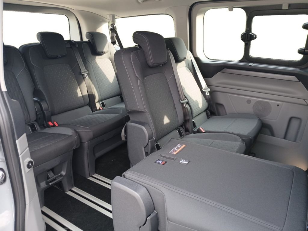 Ford Tourneo Custom 2025