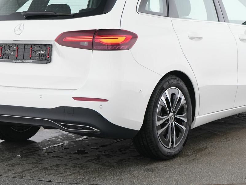 Mercedes-Benz B 200 2024