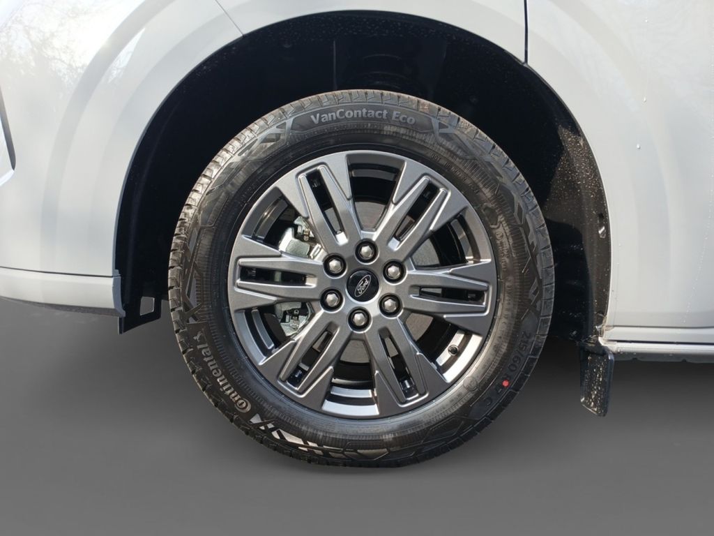 Ford Tourneo Custom 2025