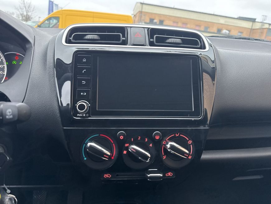 Mitsubishi Space Star 2025