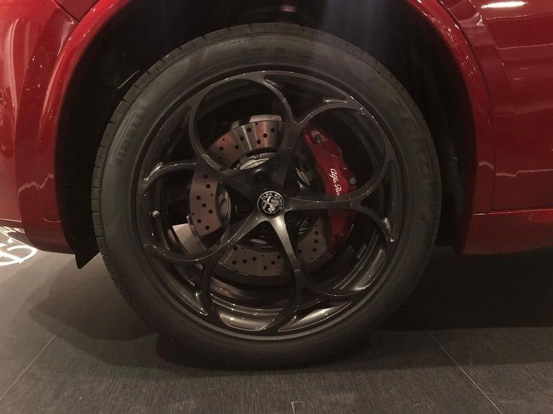 Alfa Romeo Stelvio 2021