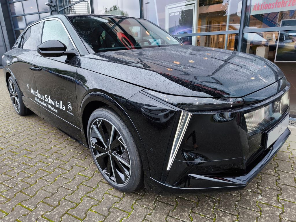 DS Automobiles Nº8 2025