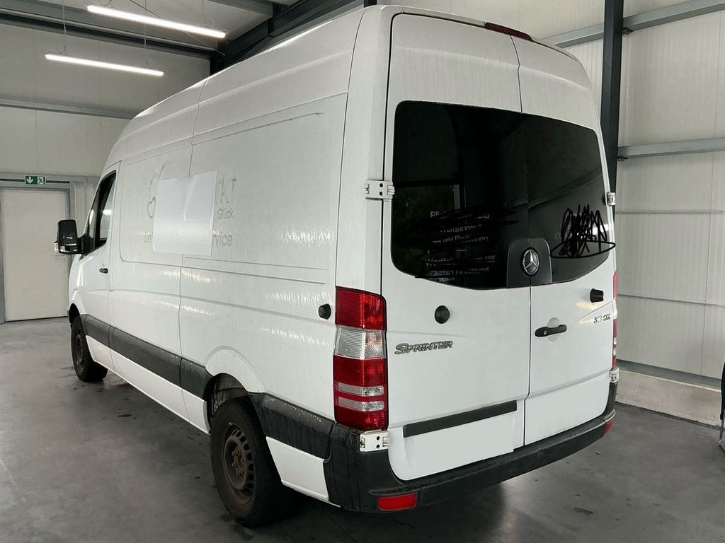 Mercedes-Benz Sprinter 2012