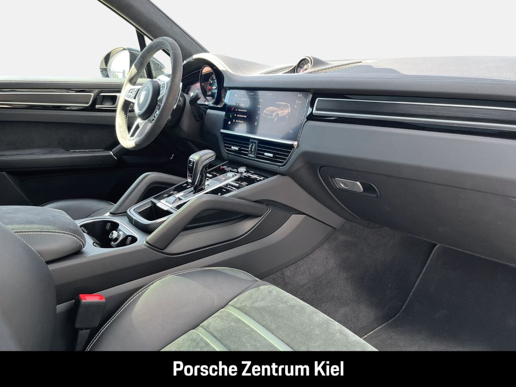 Porsche Cayenne 2022
