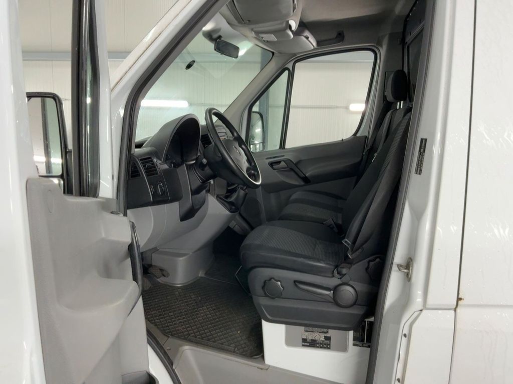 Mercedes-Benz Sprinter 2012