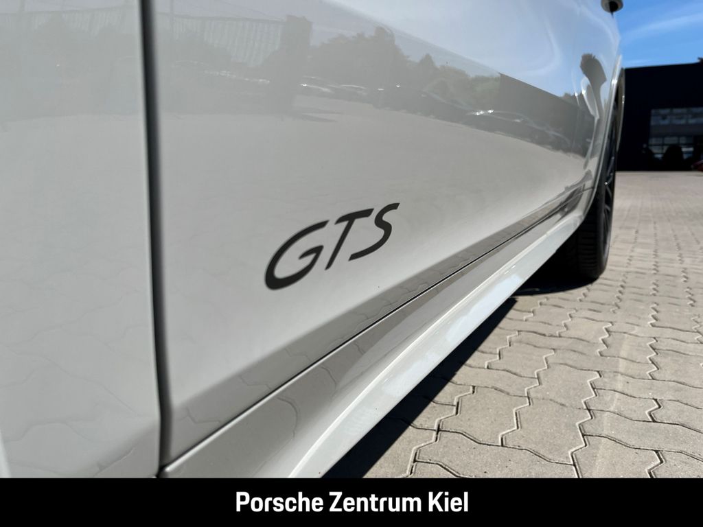 Porsche Cayenne 2022